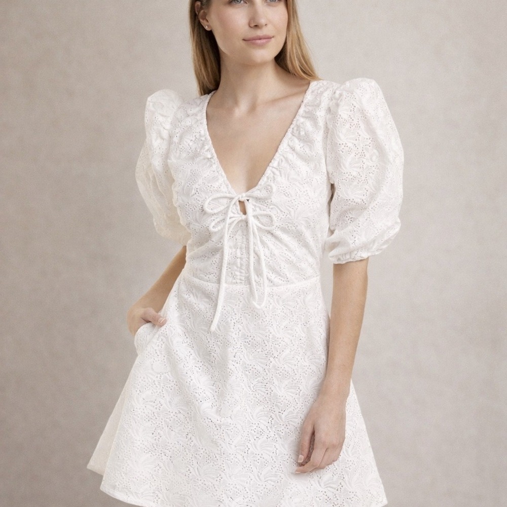 Nicholas‎ Danni Dress White Featherington Eyelet Puff Sleeve Mini Dress Size 8